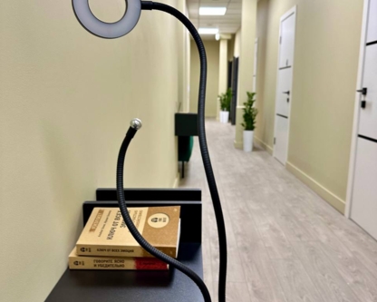 Кольцевая лампа на прищепке