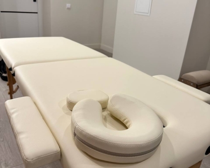 Массажный стол