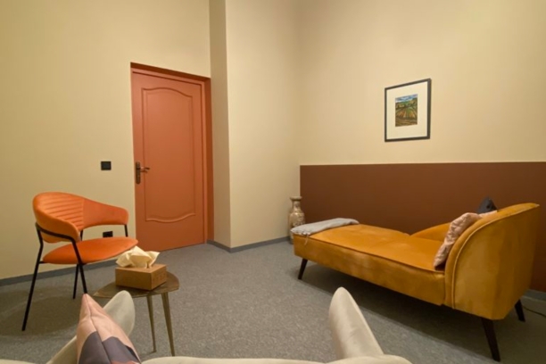 "Кабинет с кушеткой"