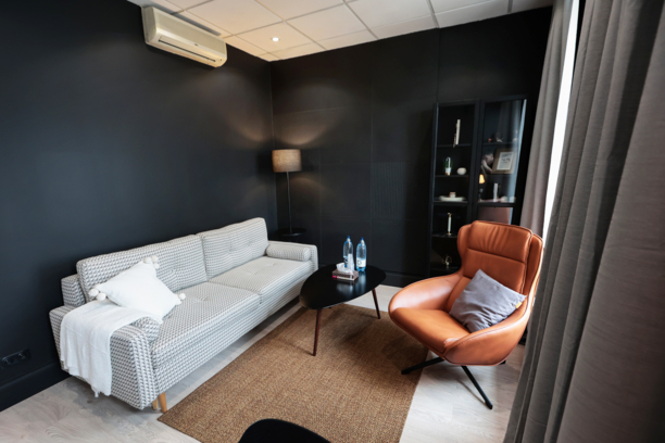 6й-VIP чёрный с диваном ❄️