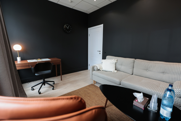 6й-VIP чёрный с диваном ❄️