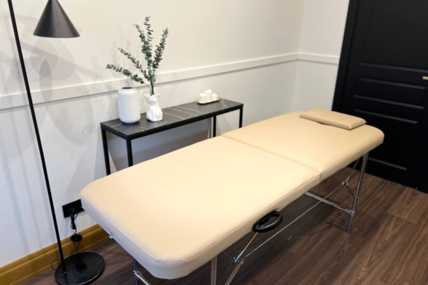 Массажный стол