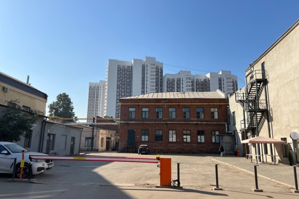 Парковочное место Римская