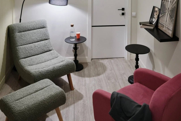 Кабинет №8 с кушеткой